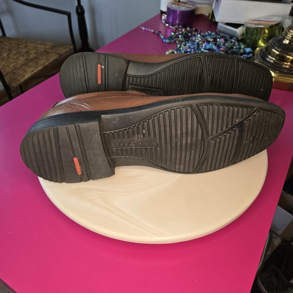 Men's Brown Leather Loafers - Picture 11 of 12